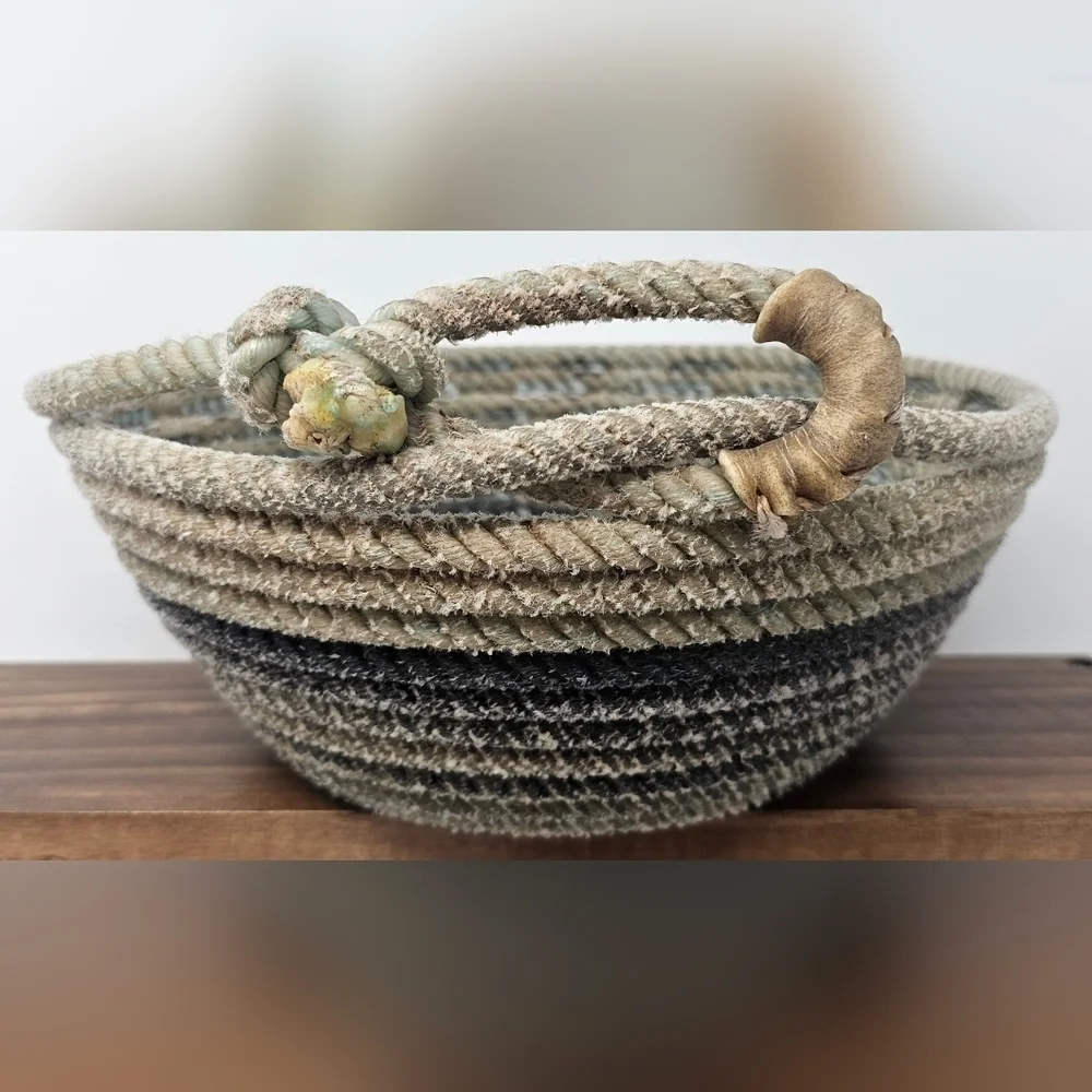 Western Ranch Lariat Authentic Lasso Bowl Handle Hand Crafted Cowboy Decor